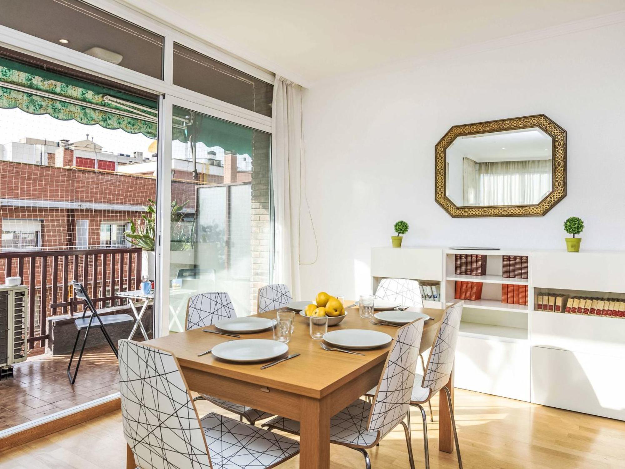 Apartment Sants-Les Corts Galileu By Interhome Барселона Екстериор снимка