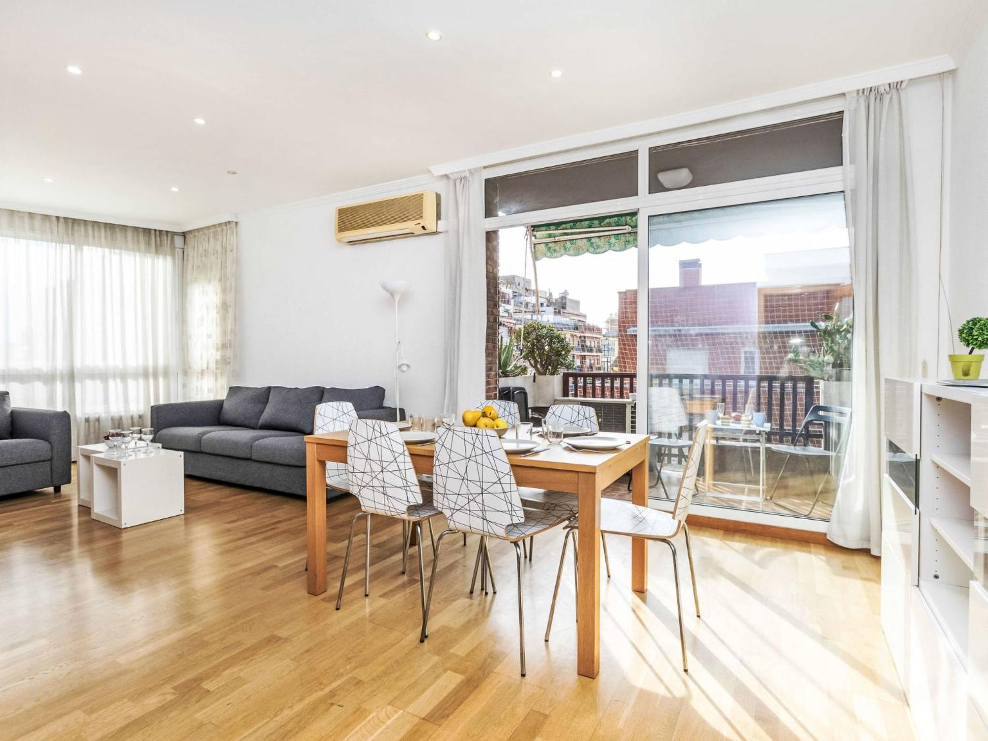 Apartment Sants-Les Corts Galileu By Interhome Барселона Екстериор снимка